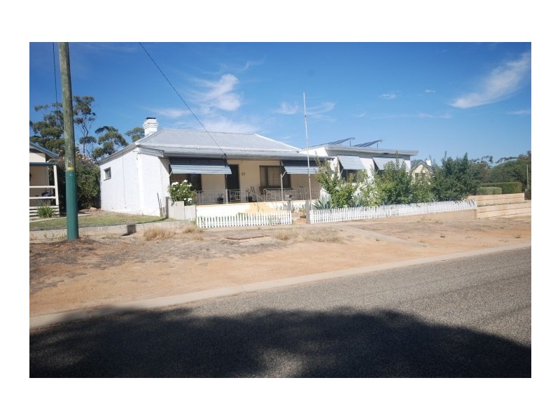 57 Stratford Street, Pingelly WA 6308