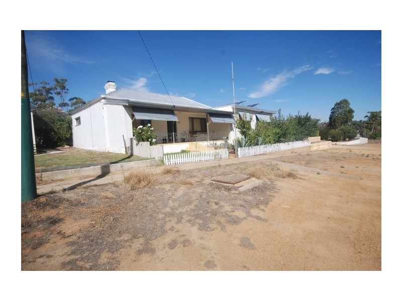 57 Stratford Street, Pingelly WA 6308