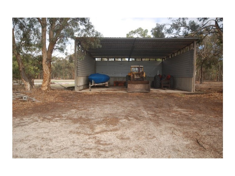 36 Narrakine Road South, Narrogin WA 6312