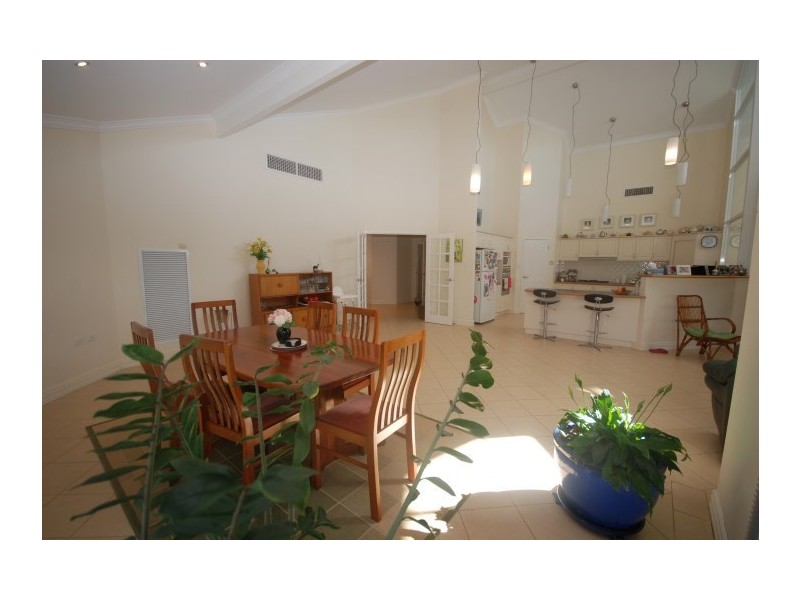 24 Sydney Hall Way, Narrogin WA 6312