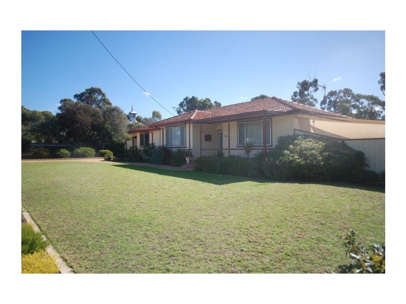 187 Campbell Street, Cuballing WA 6311