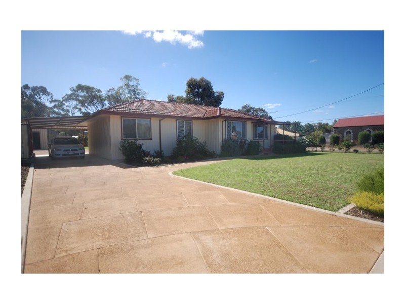 187 Campbell Street, Cuballing WA 6311