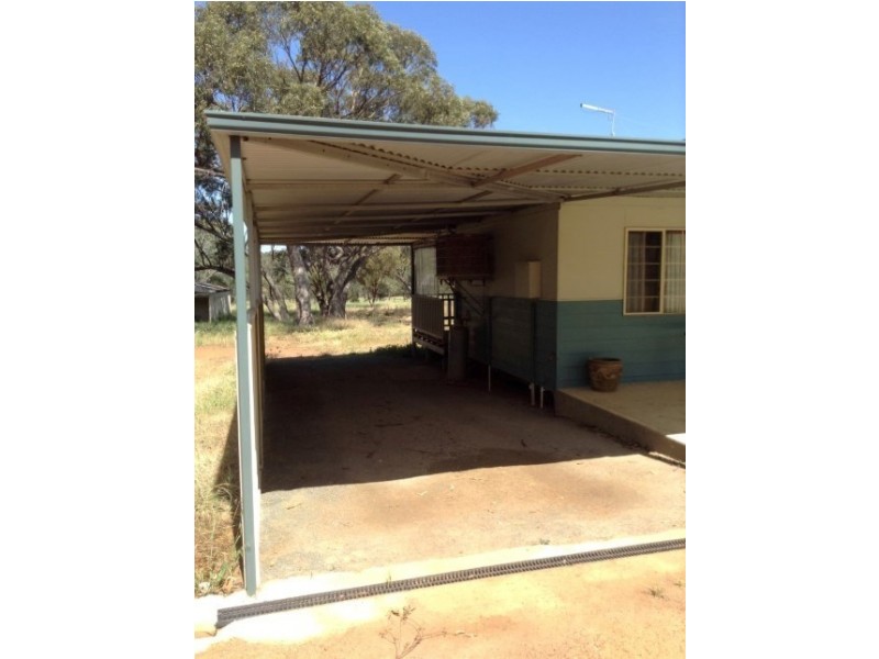 33 RUSSELL Street, Cuballing WA 6311