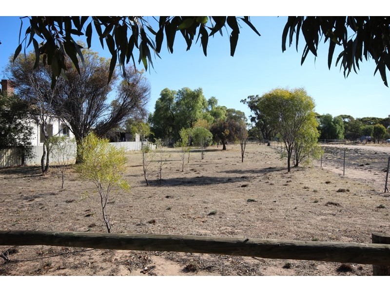 32 Johnston Street, Wagin WA 6315