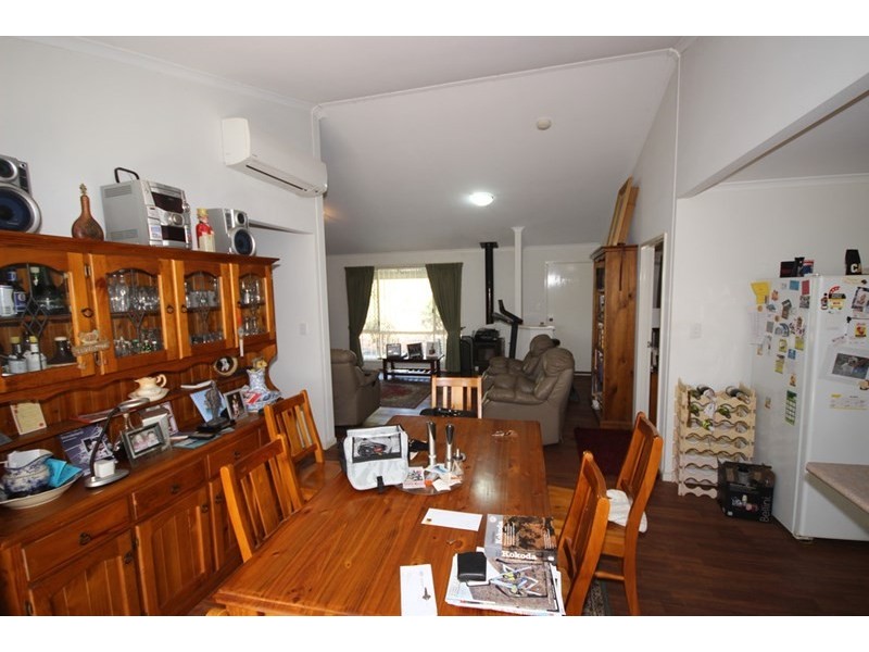 11 Treasure Road, Woodanilling WA 6316