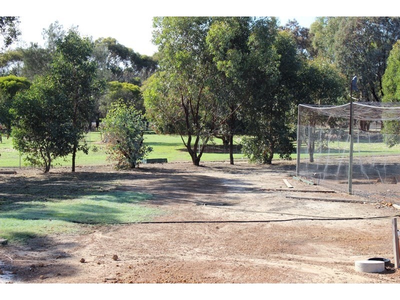 11 Treasure Road, Woodanilling WA 6316