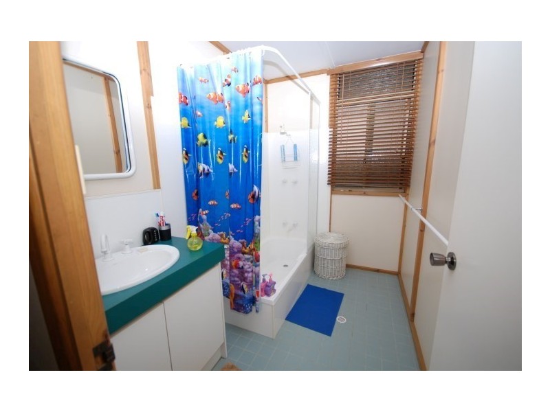 16 Fry Street, Williams WA 6391