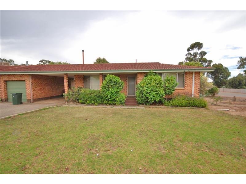 2A Lock Street, Narrogin WA 6312