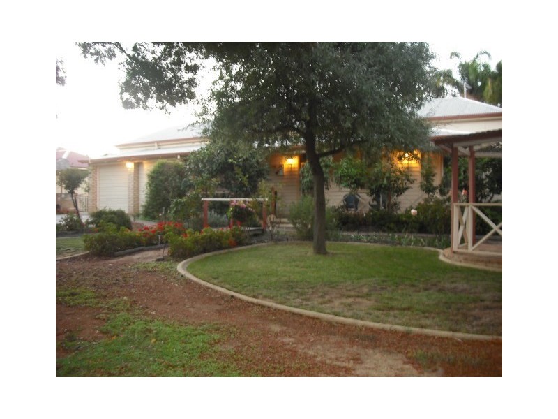 34 Felspar Street, Narrogin WA 6312