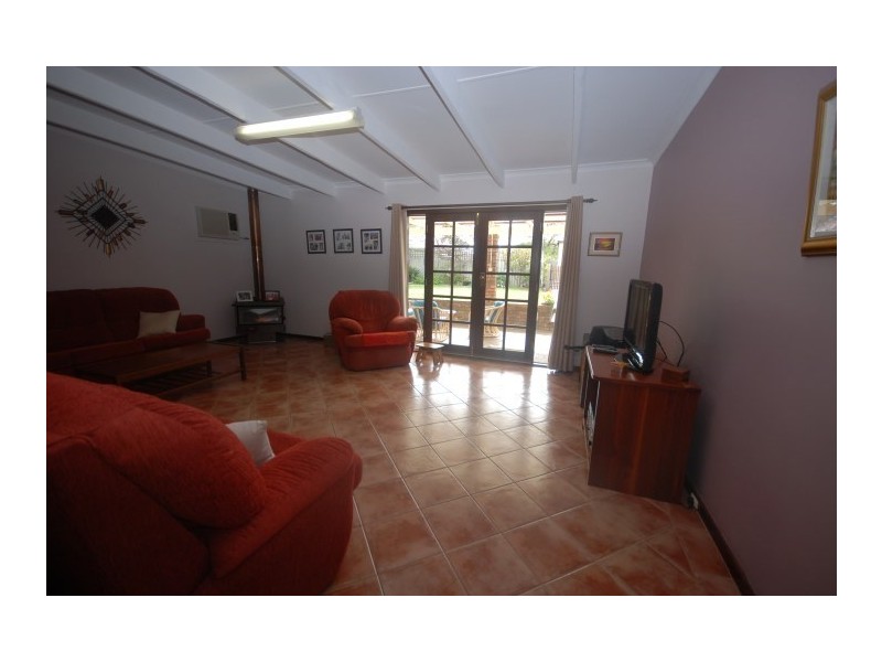 34 Felspar Street, Narrogin WA 6312