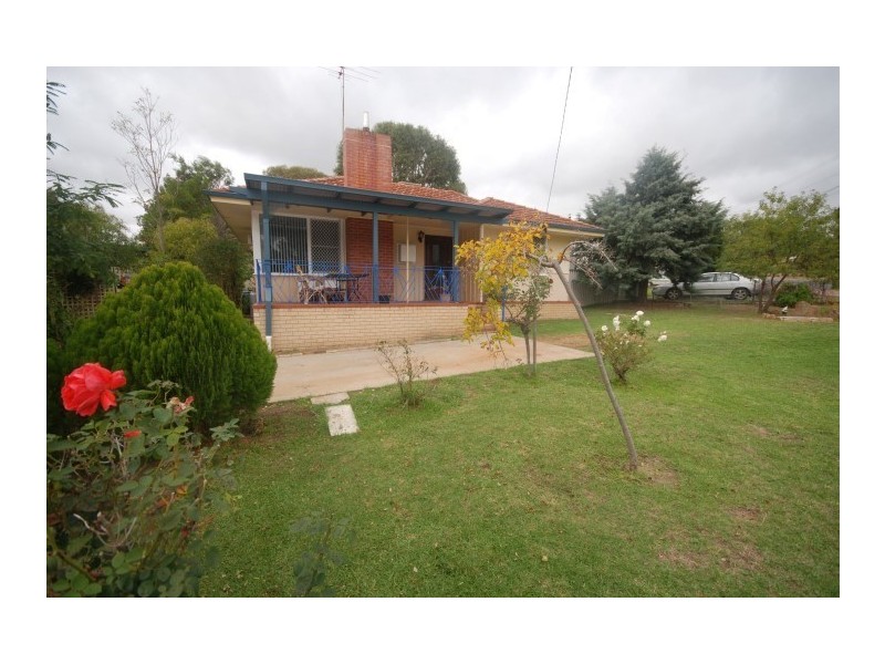 23 Ashworth Crescent, Narrogin WA 6312