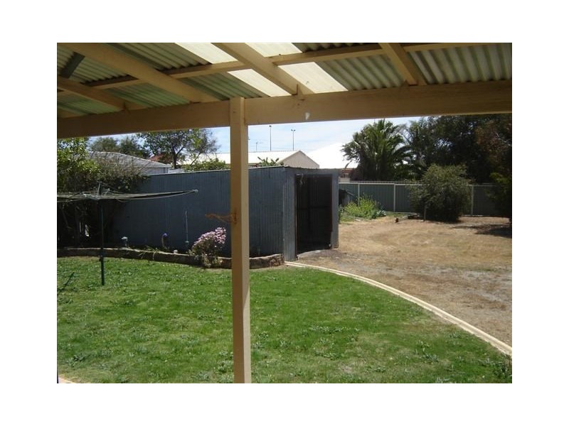 24 Ensign Street, Narrogin WA 6312