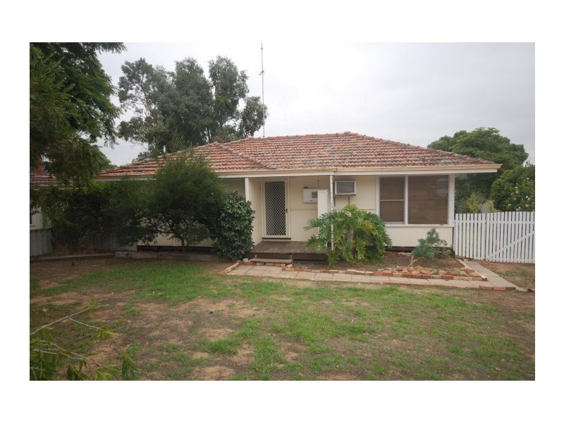 52 Hough Street, Narrogin WA 6312