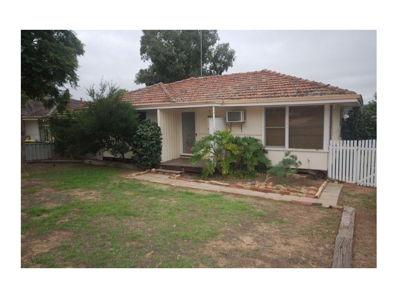 52 Hough Street, Narrogin WA 6312