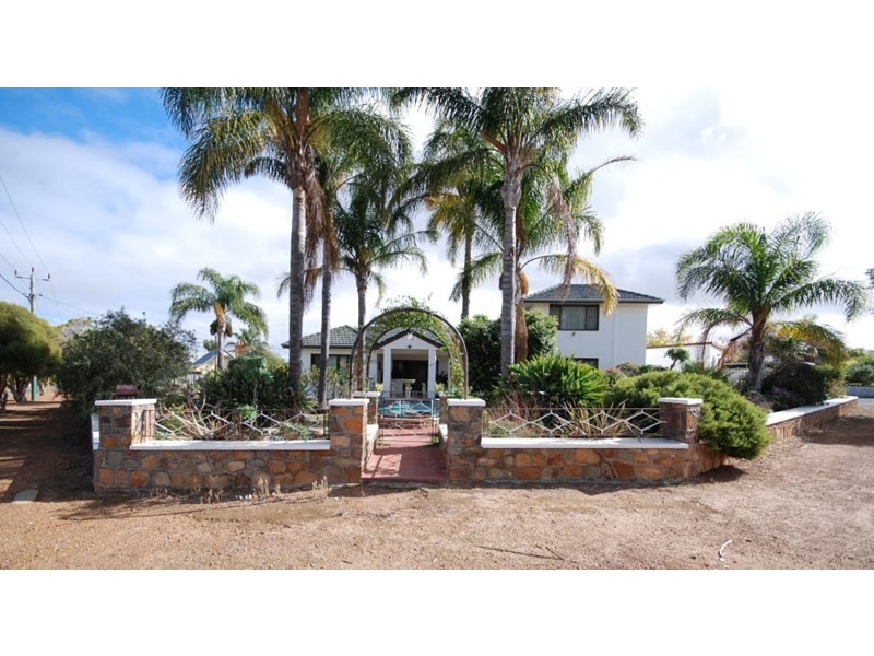 33 Hansard Street, Narrogin WA 6312