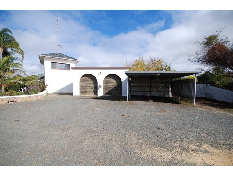 33 Hansard Street, Narrogin WA 6312