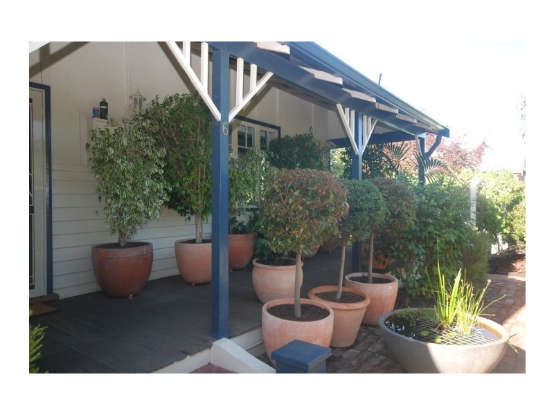 6 Lock Street, Narrogin WA 6312