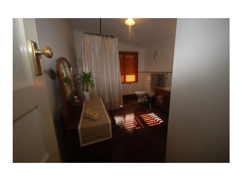 6 Lock Street, Narrogin WA 6312