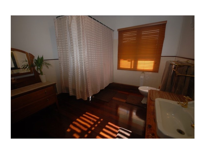 6 Lock Street, Narrogin WA 6312