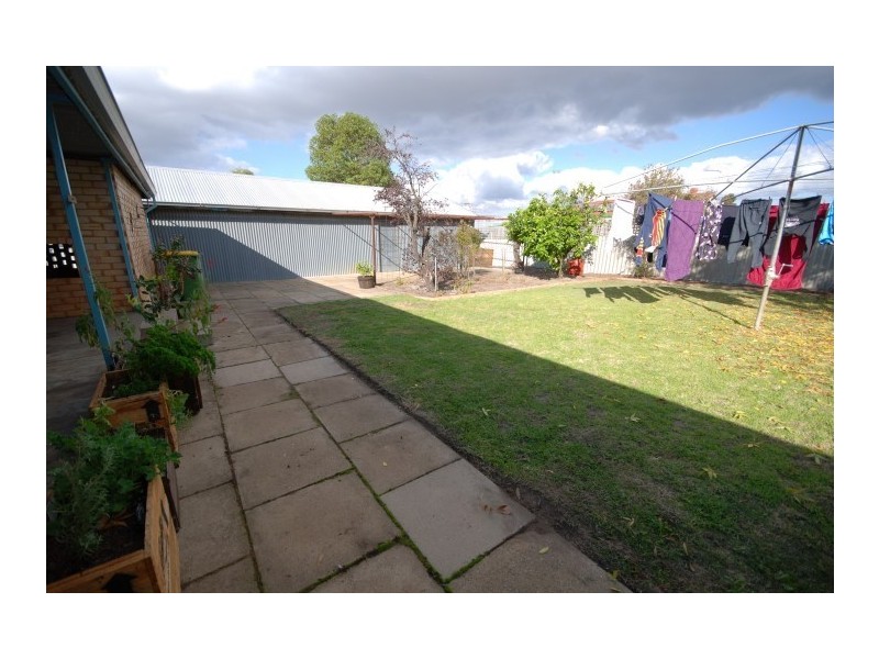 3 Dellar Street, Narrogin WA 6312