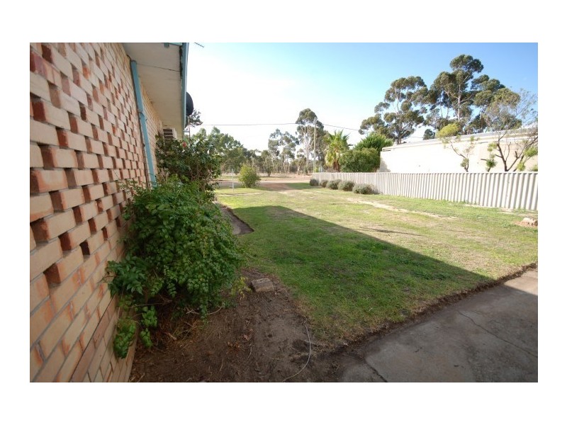 3 Dellar Street, Narrogin WA 6312