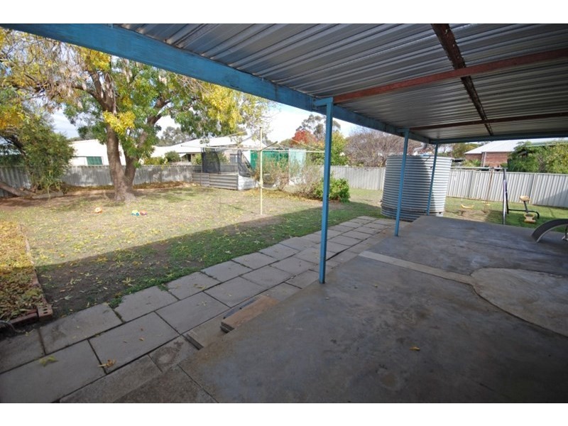 5 Dellar Street, Narrogin WA 6312