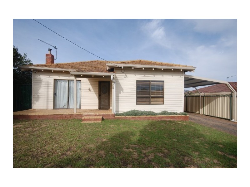 28 Doney Street, Narrogin WA 6312