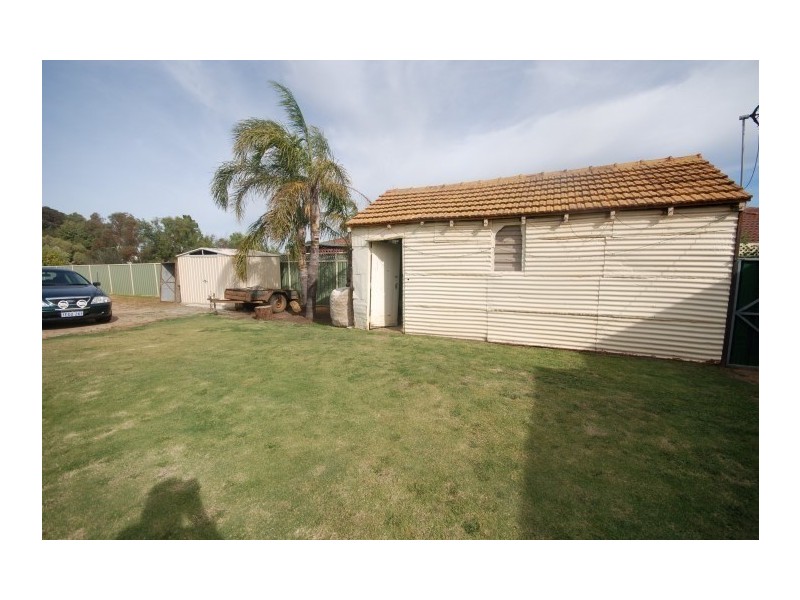 28 Doney Street, Narrogin WA 6312