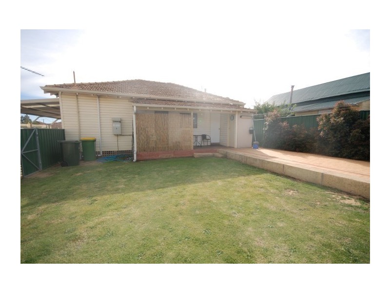 28 Doney Street, Narrogin WA 6312
