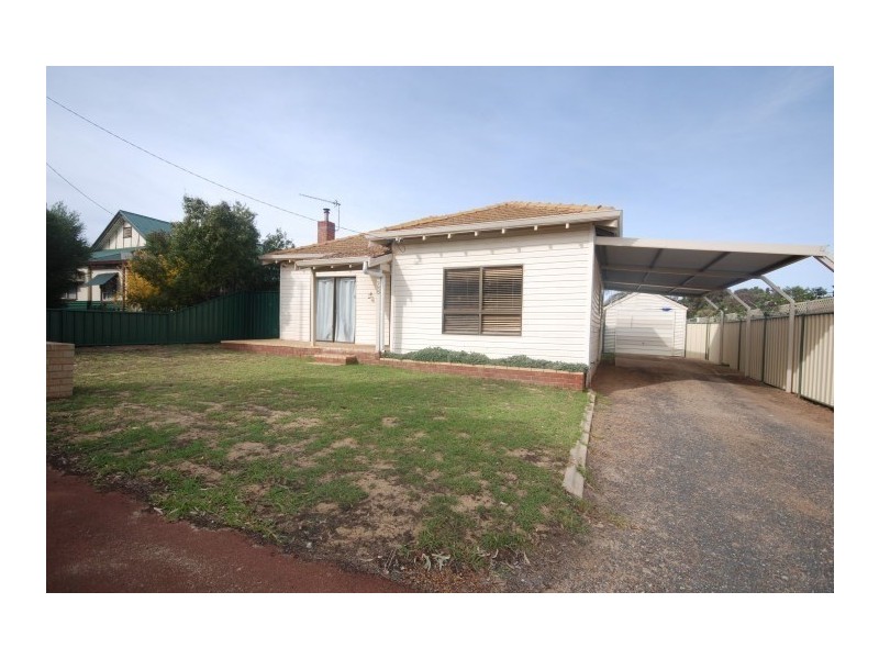 28 Doney Street, Narrogin WA 6312