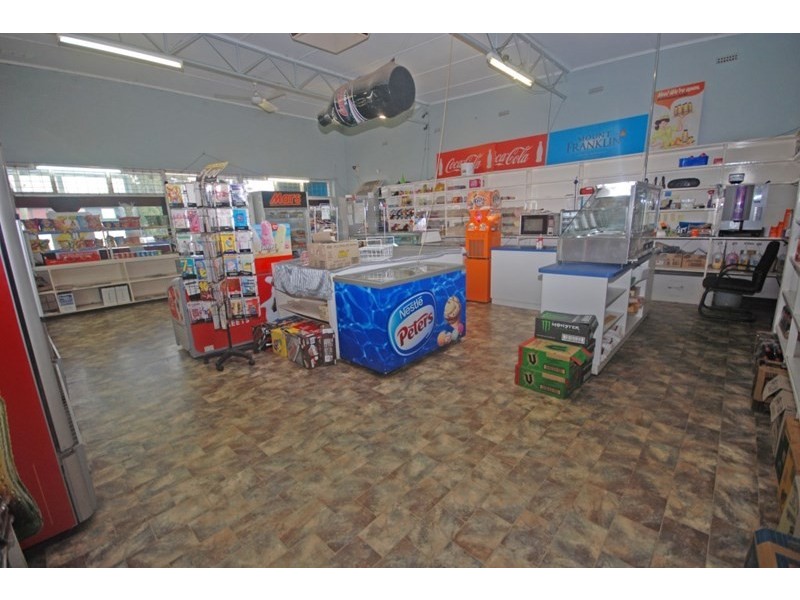 11 Doney Street, Narrogin WA 6312