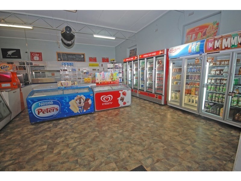 11 Doney Street, Narrogin WA 6312