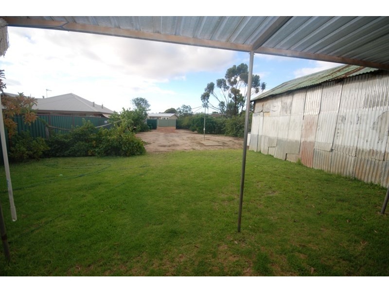 11 Doney Street, Narrogin WA 6312