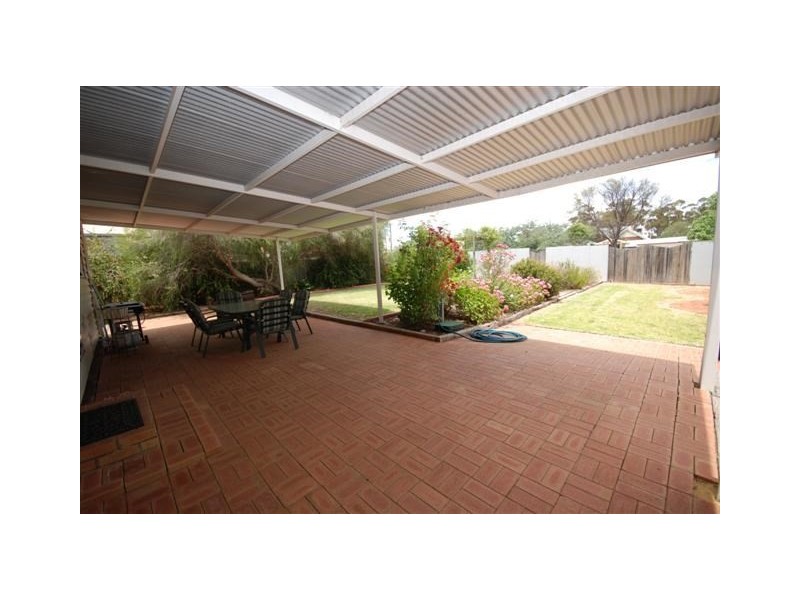 20 Hansard Street, Narrogin WA 6312