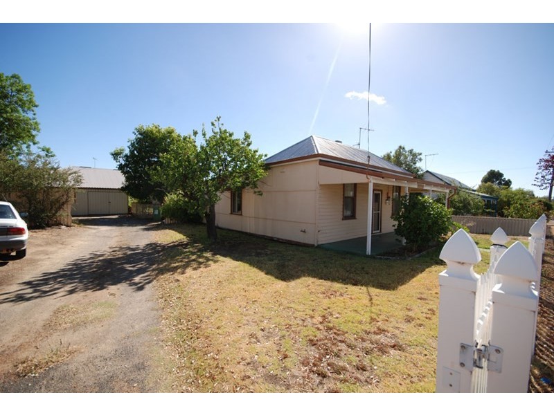 32 Forrest Street, Narrogin WA 6312