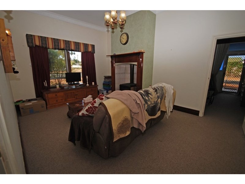 37 Grant Street, Narrogin WA 6312