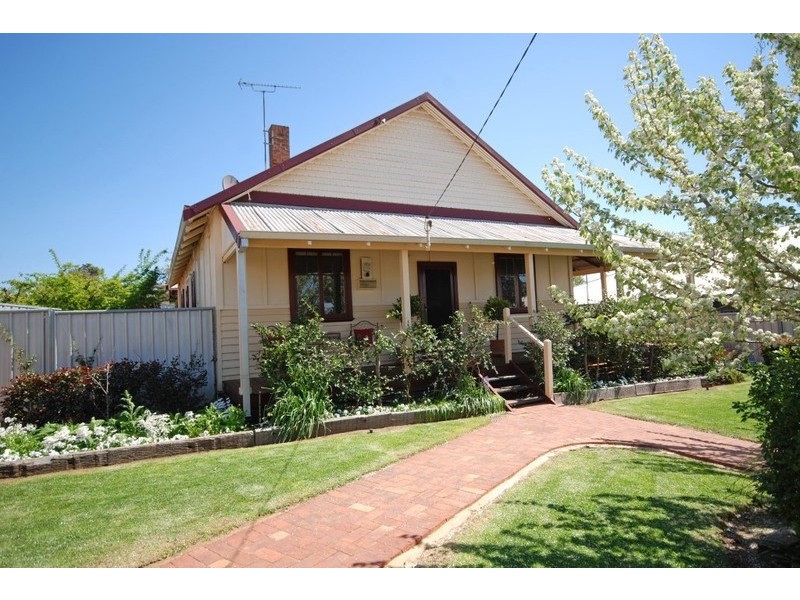 28 Daglish Street, Narrogin WA 6312