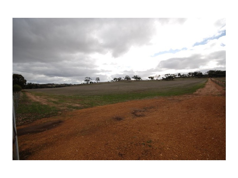 Lot 4216 Oakleigh Road, Popanyinning WA 6309