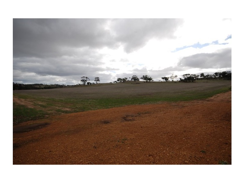 Lot 4216 Oakleigh Road, Popanyinning WA 6309