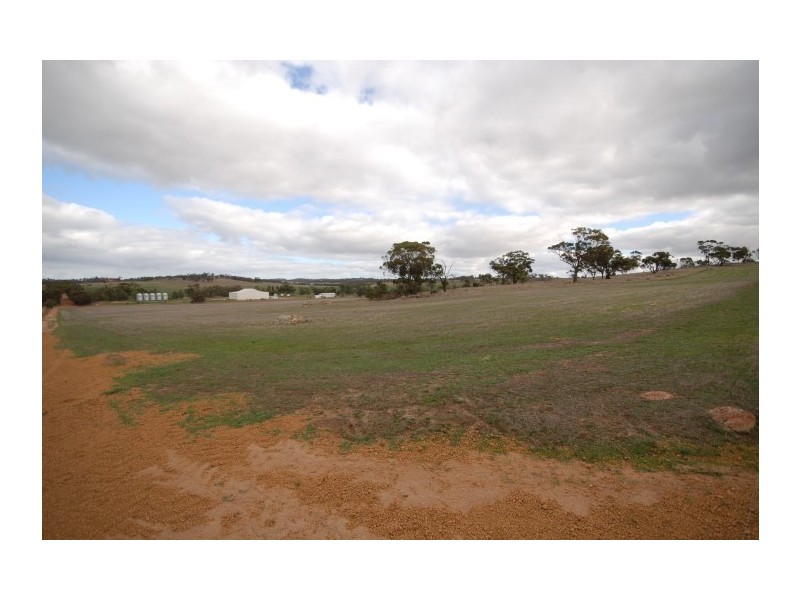 Lot 4216 Oakleigh Road, Popanyinning WA 6309