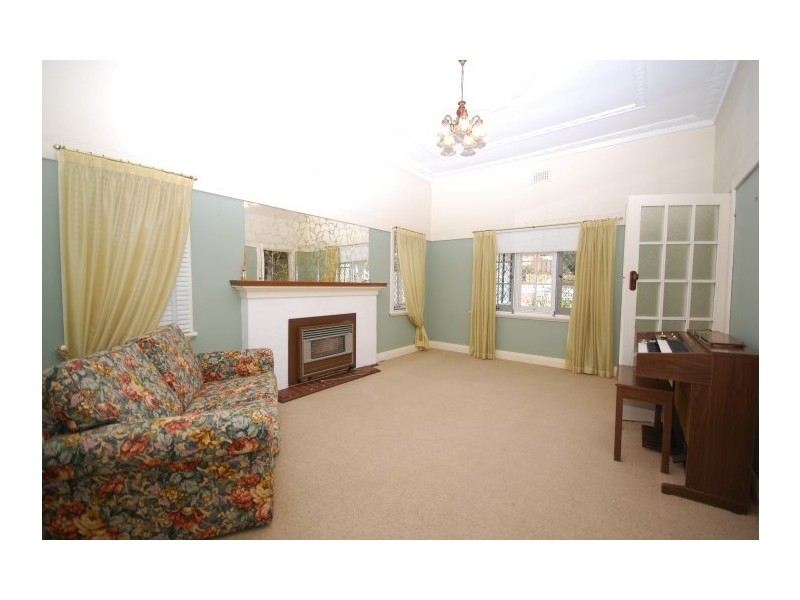 11 Falcon Street, Narrogin WA 6312