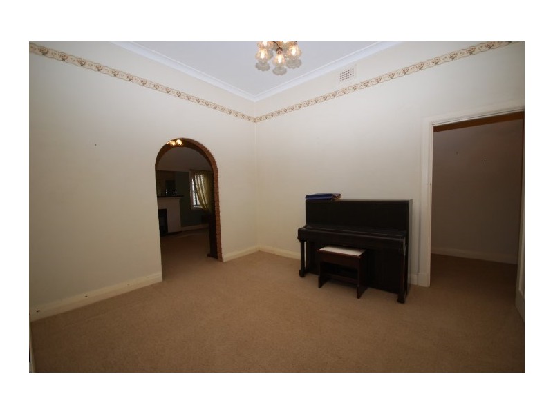 11 Falcon Street, Narrogin WA 6312