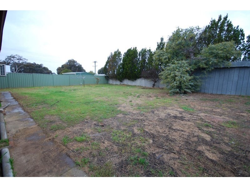 37 Lock Street, Narrogin WA 6312