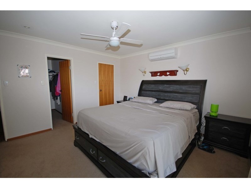 25 Hough Street, Narrogin WA 6312