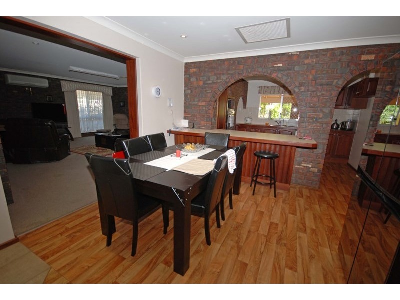 25 Hough Street, Narrogin WA 6312