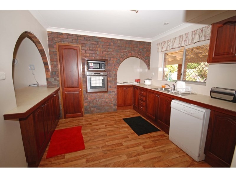 25 Hough Street, Narrogin WA 6312