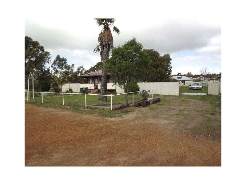 119 Ensign Street, Narrogin WA 6312