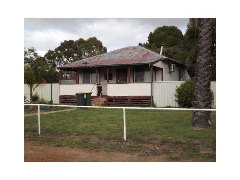 119 Ensign Street, Narrogin WA 6312