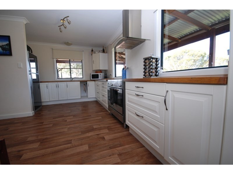 74 Dungog Street, Cuballing WA 6311