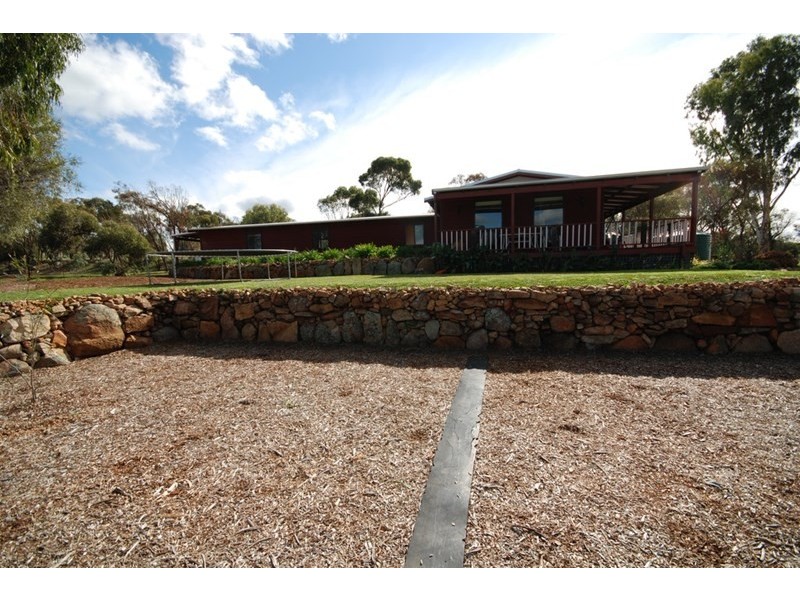 74 Dungog Street, Cuballing WA 6311